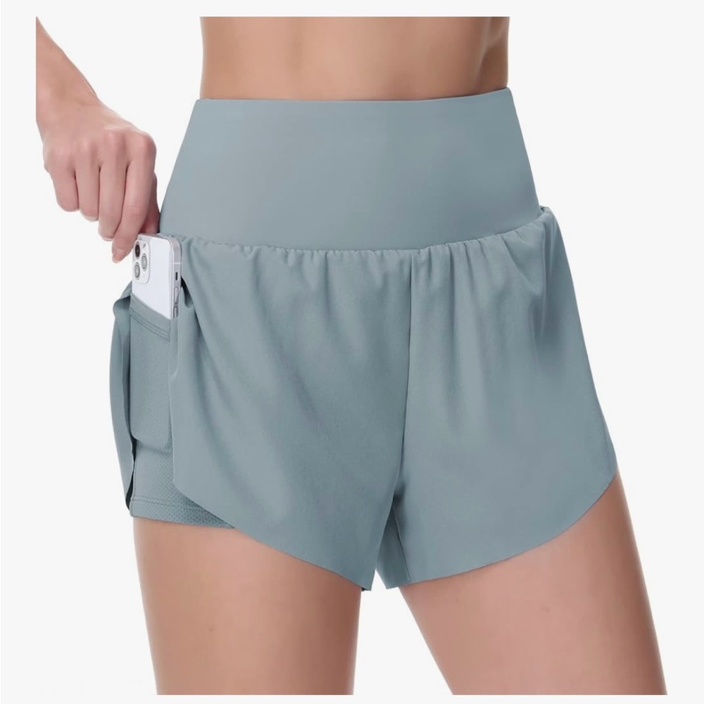 NWT Women's Athletic Blue/Gray Shorts with Zip Pocket and lining